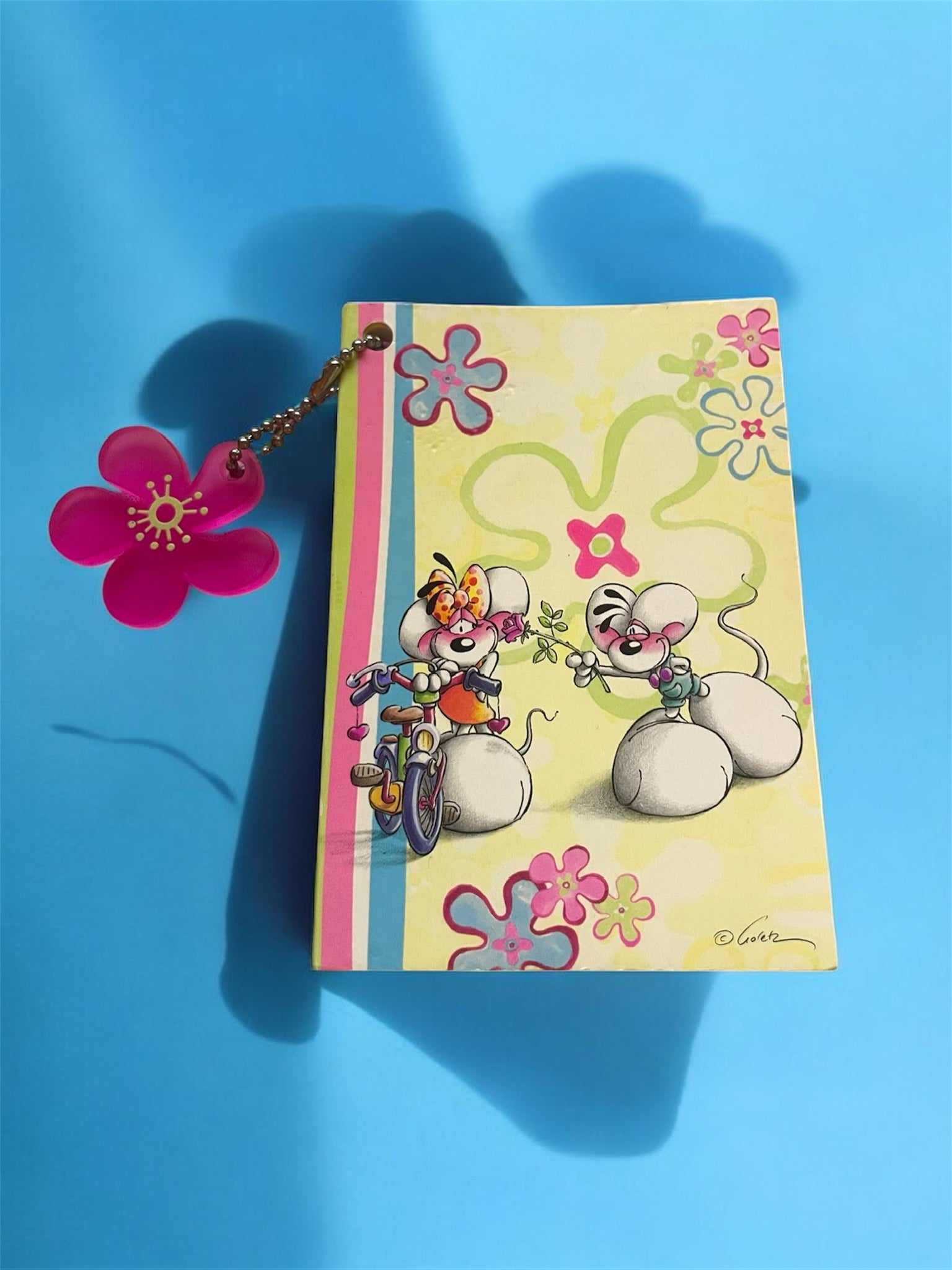 Diddl und Diddlina Mini-Notizbuch mit Blumen Anhänger Ausstellungsmodell